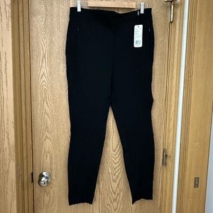 NWT size 12 AKRIS pants retails for $795